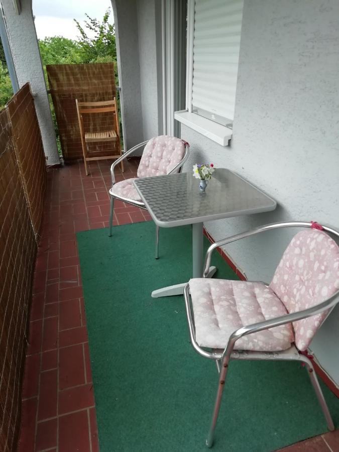 Ferienwohnung Schlossblick Бенсхайм Экстерьер фото